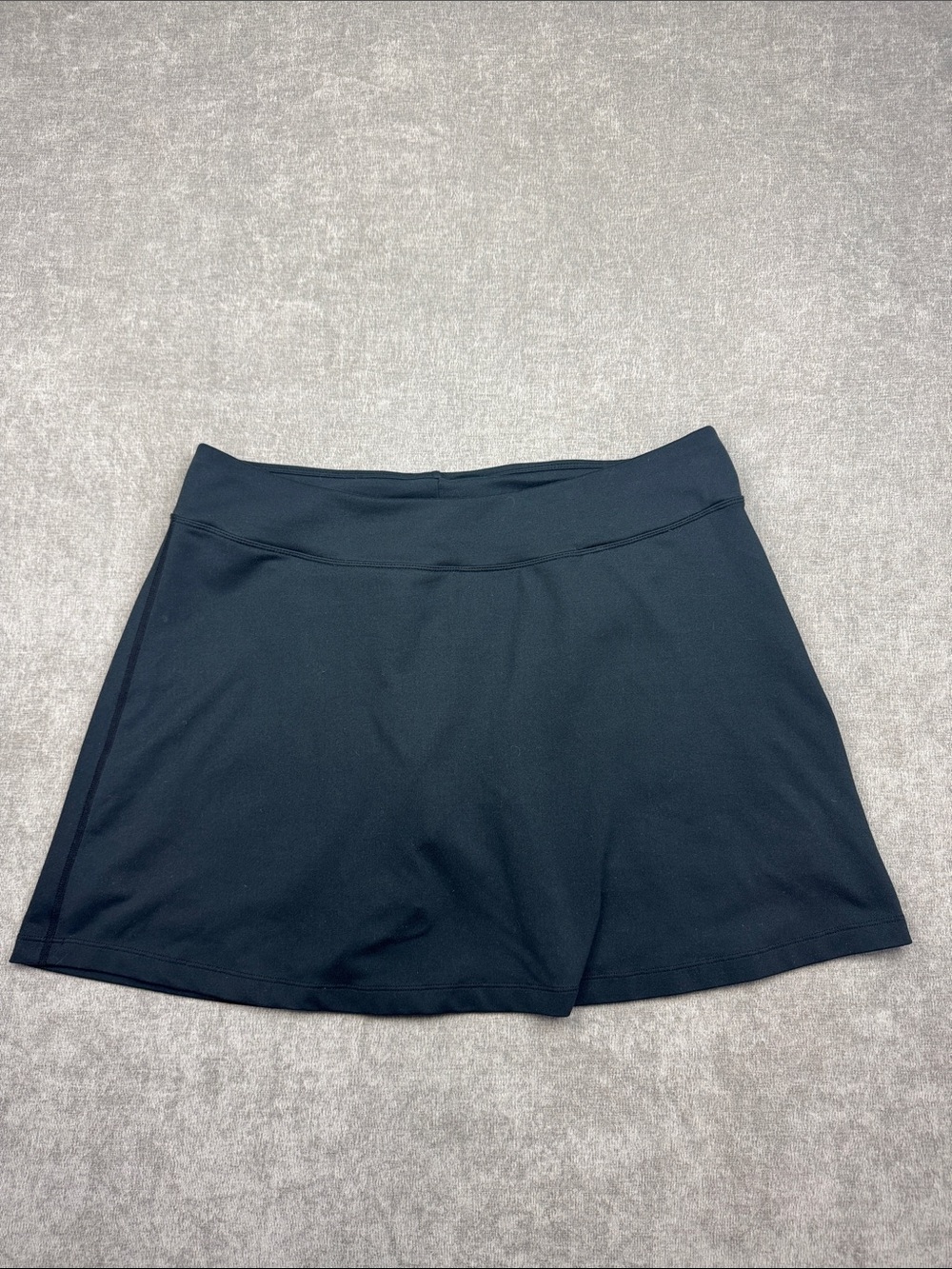 Title Nine Dream Skort Black womens large